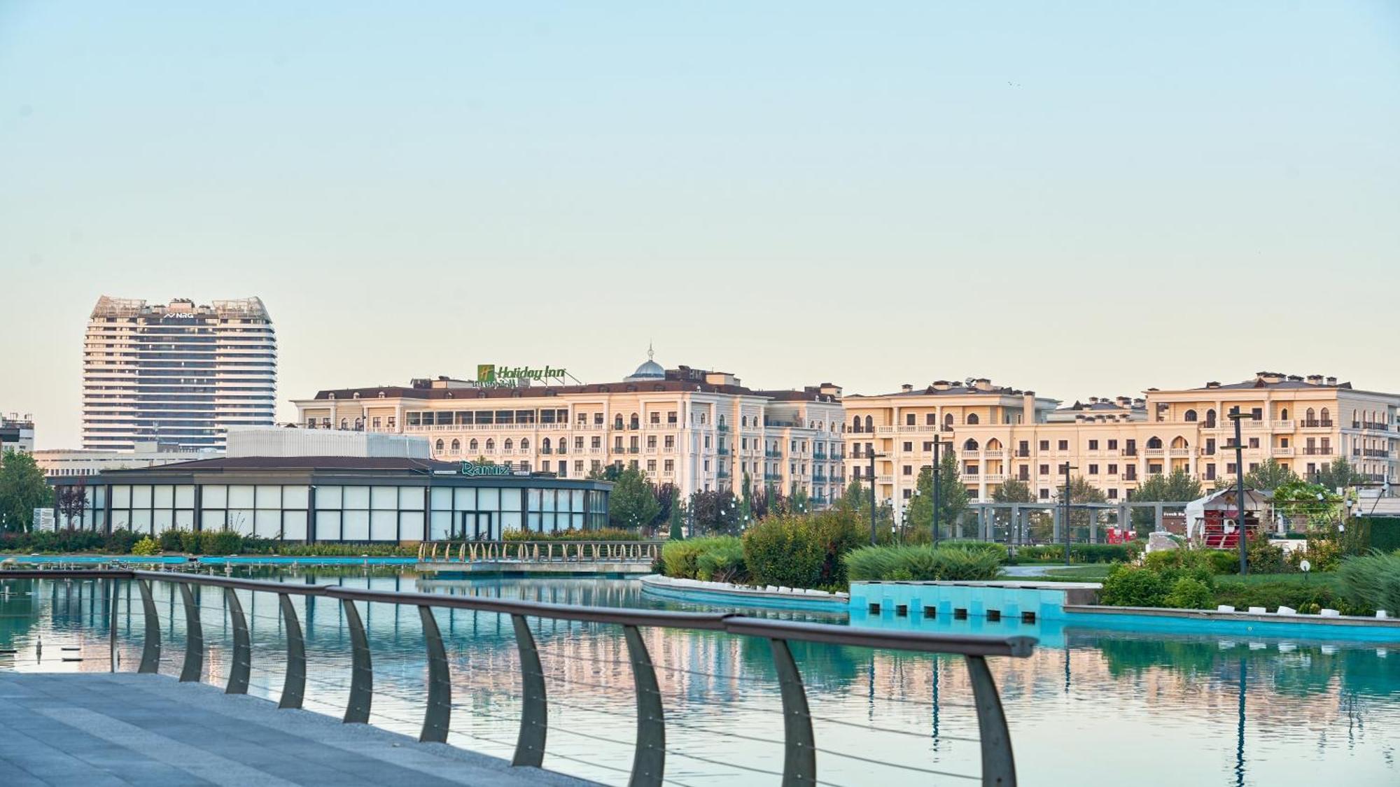 Holiday Inn Tashkent City By Ihg Exterior foto